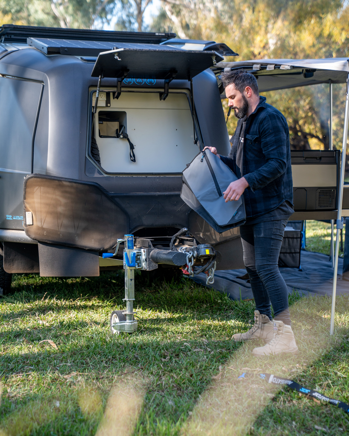TOW HITCH BUDDY - DELUXE