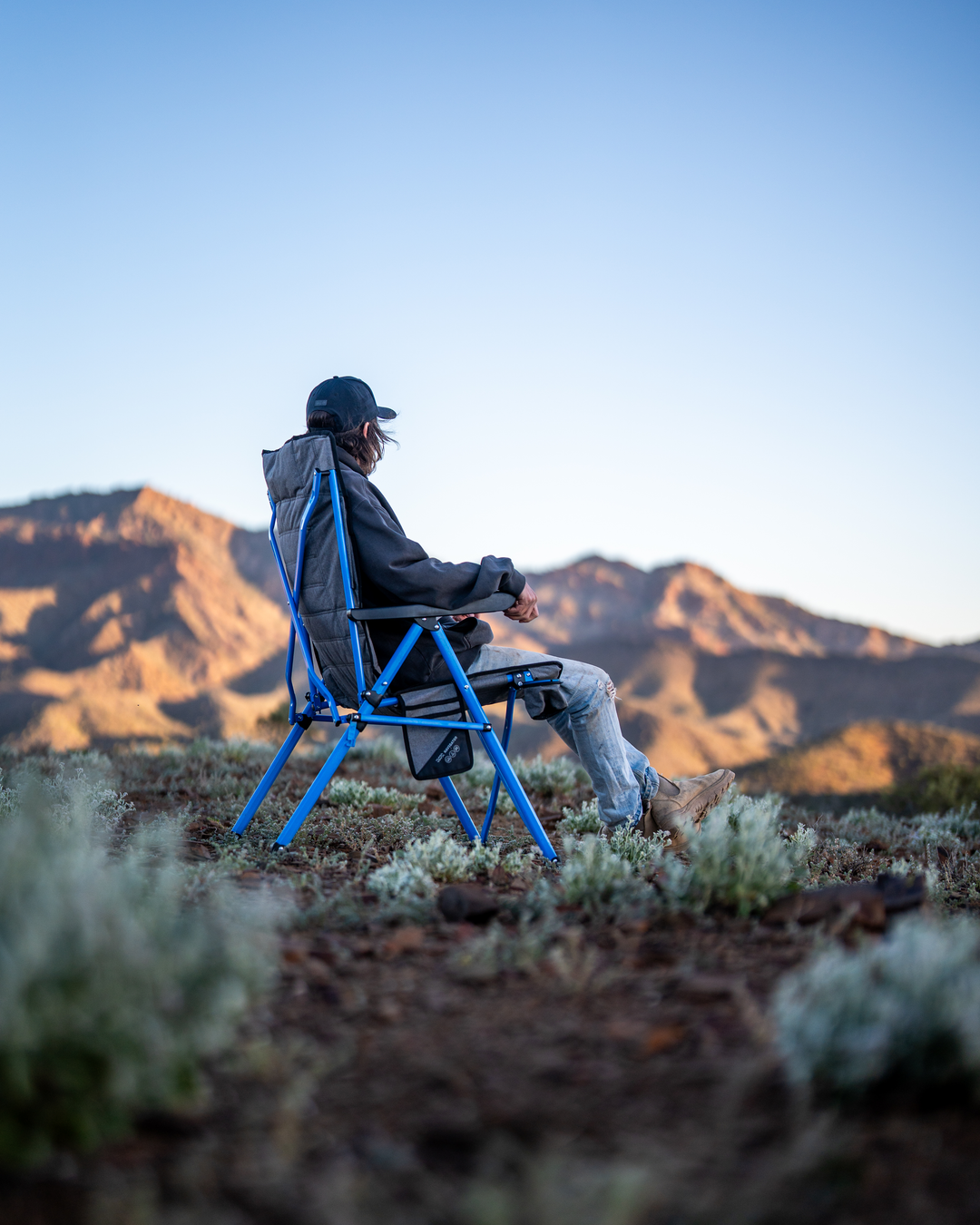 THE SOMEWHERE LAYBACK CHAIR