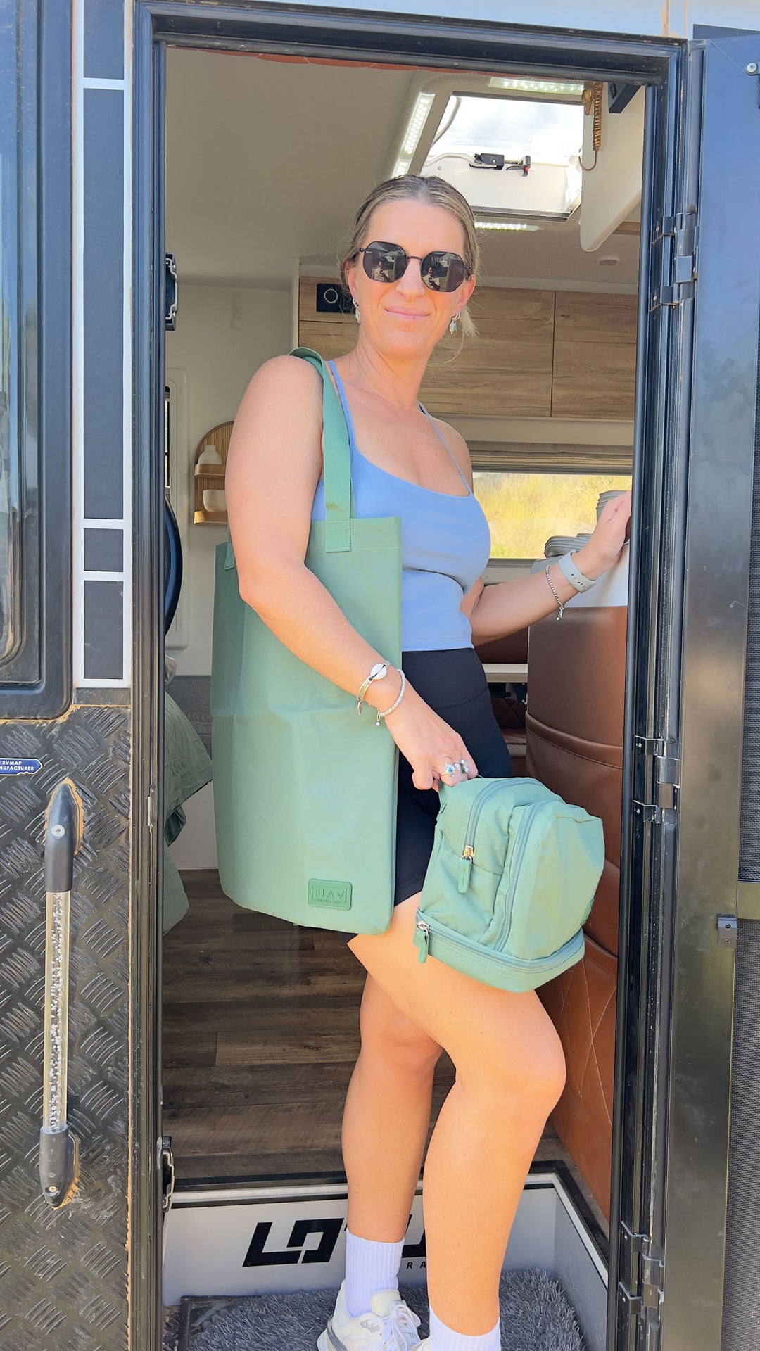 TIAV Shower Essentials Bag
